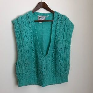 Vintage mint sweater vest, size M